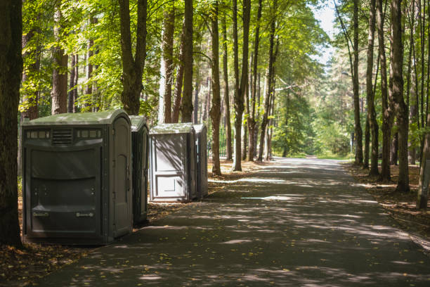 Best Portable restroom trailer rental  in Livonia, LA